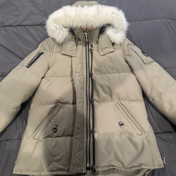 Green Moose Knuckle Coat Original - Picture 3 of 10